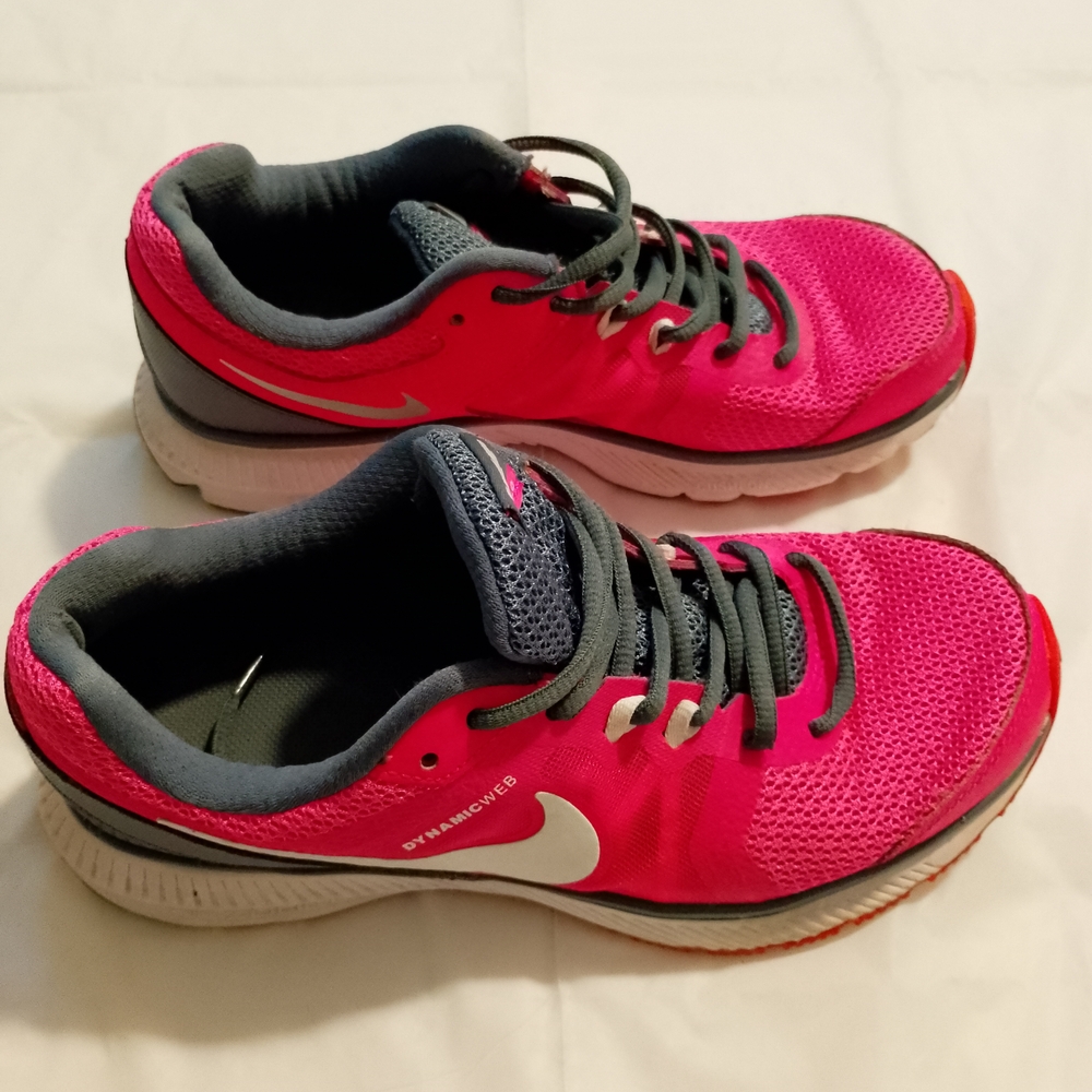 Nike Women's Pink Running Shoes